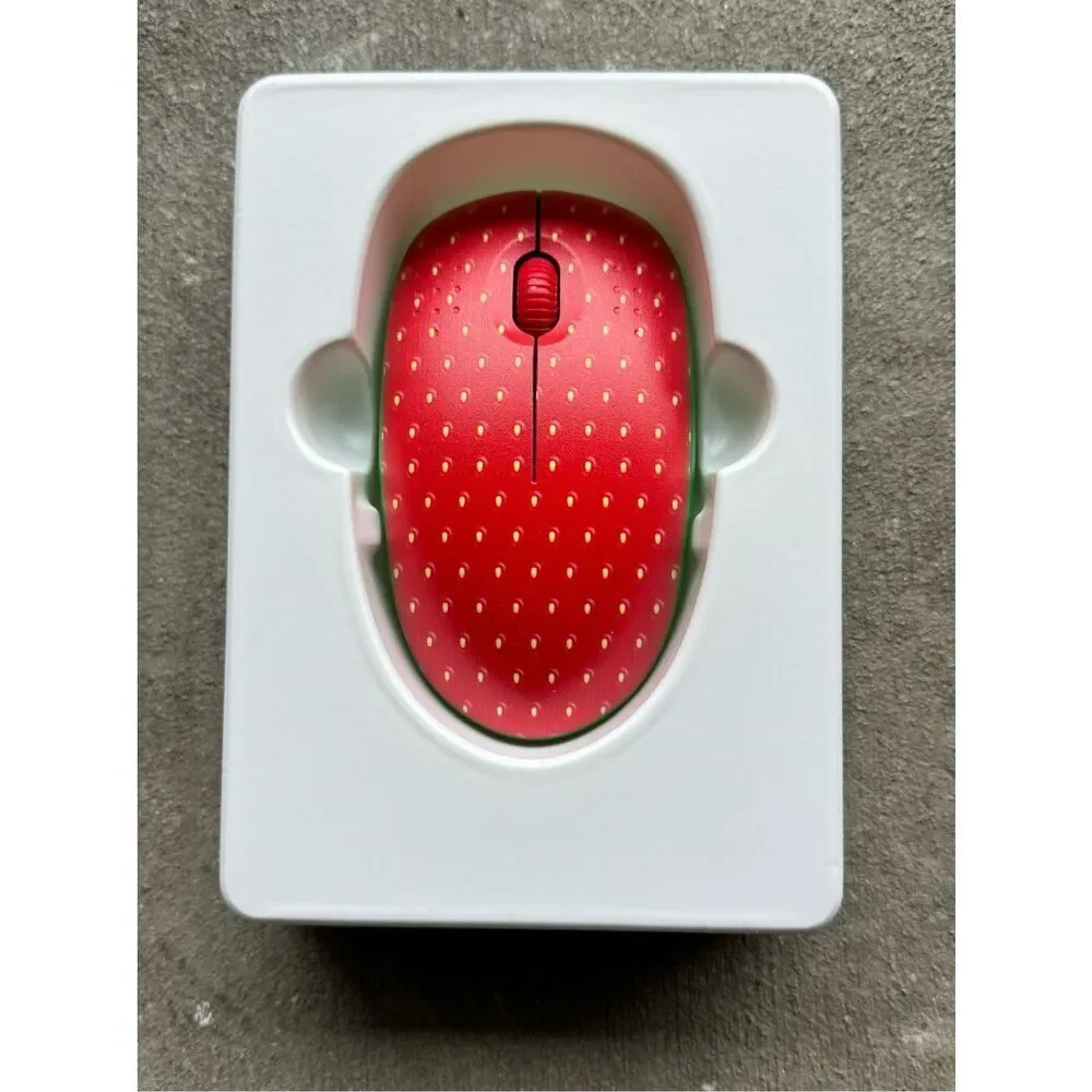 Wireless “Very Berry” Computer Mouse Strawberry Red Green Color Cute Playful Kaw
